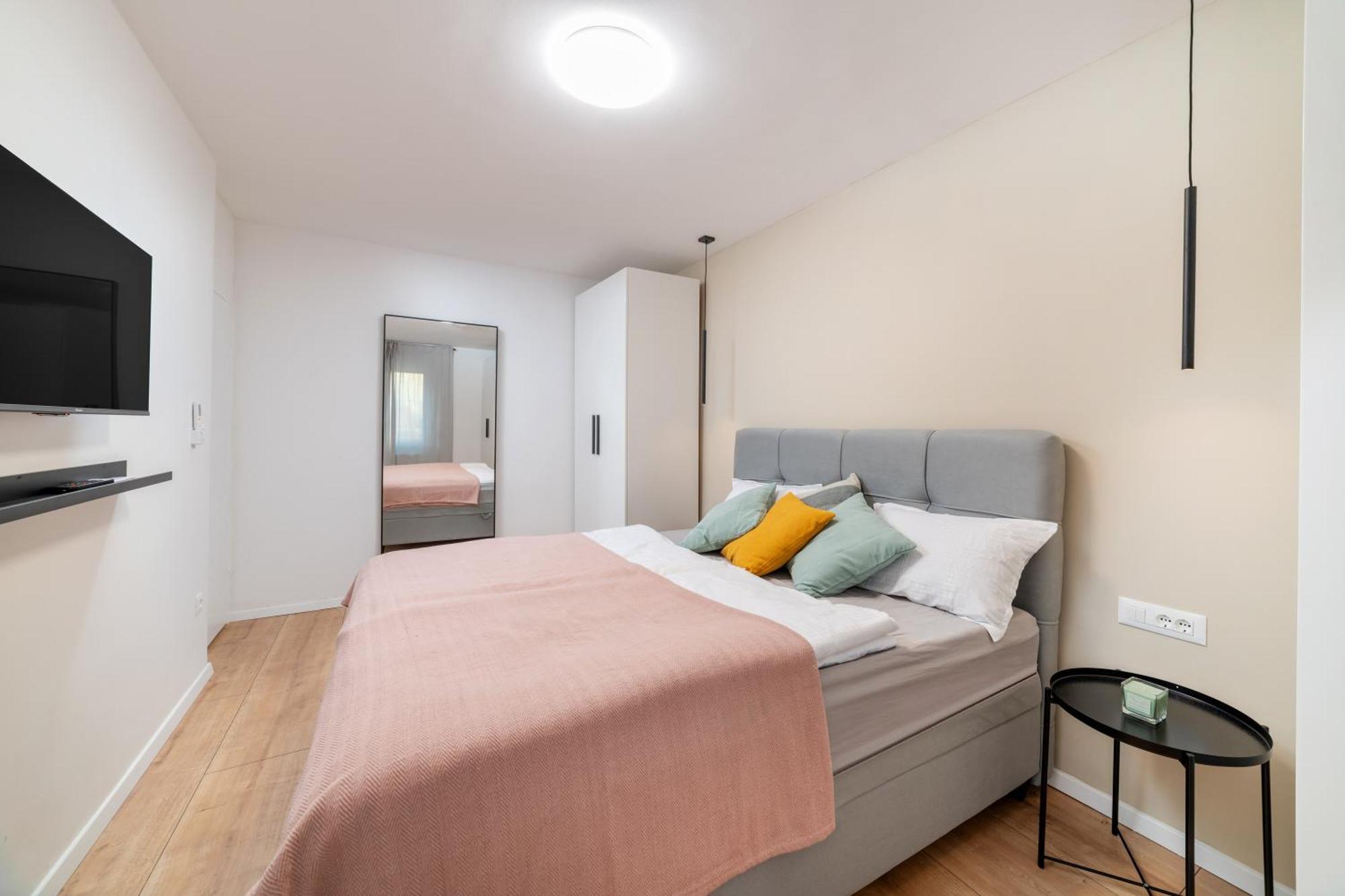 Cro.Lo Modern Retreat Appartement Split Buitenkant foto